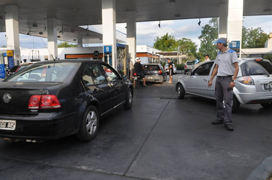 Venta de combustibles: Un primer semestre prometedor que alienta expectativas