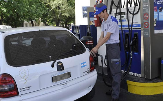 Opinión: “Resguardar a YPF ante cualquier cambio en la legislación relacionada a los combustibles”