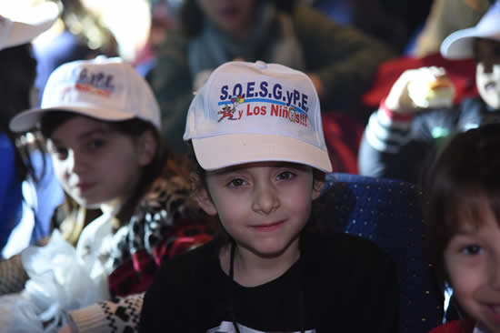 Junto a Carlitos Balá, la familia estacionera celebró su día en el Luna Park