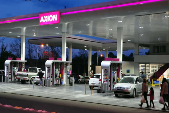 Operadores de bandera AXION se reúnen con directivos de la petrolera