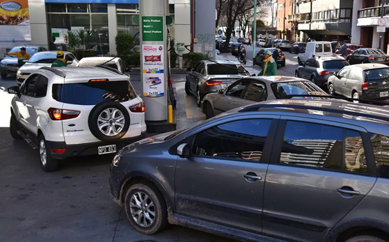 Trepa la venta de naftas y gasoil en Estaciones de Servicio