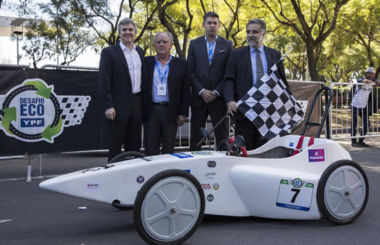 Se presentó el Desafío ECO YPF, la competencia de autos eléctricos con más participantes de todo el mundo