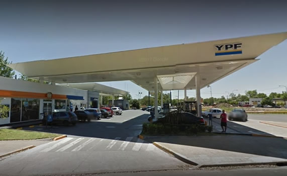 Empleados de Estación de Servicio YPF platense ejemplo de honestidad