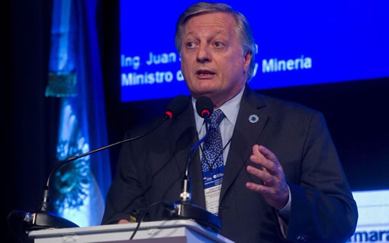 Aranguren aseguró no tener participación en ninguna operación adjudicada a Shell