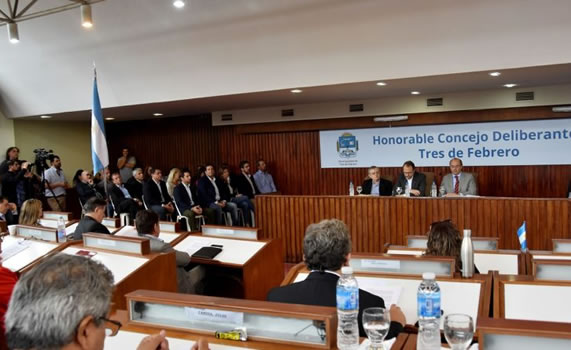 Derogaron un gravamen que encarecía el precio de los combustibles