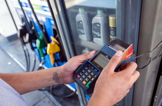 Bancos flexibilizan condiciones ante la posibilidad de que las Estaciones suspendan las tarjetas