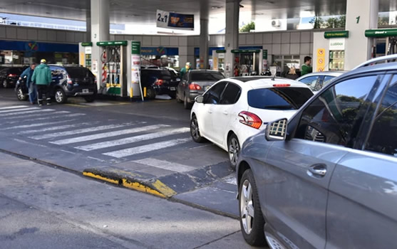 Cifras oficiales: El consumo de combustibles volvió a trepar