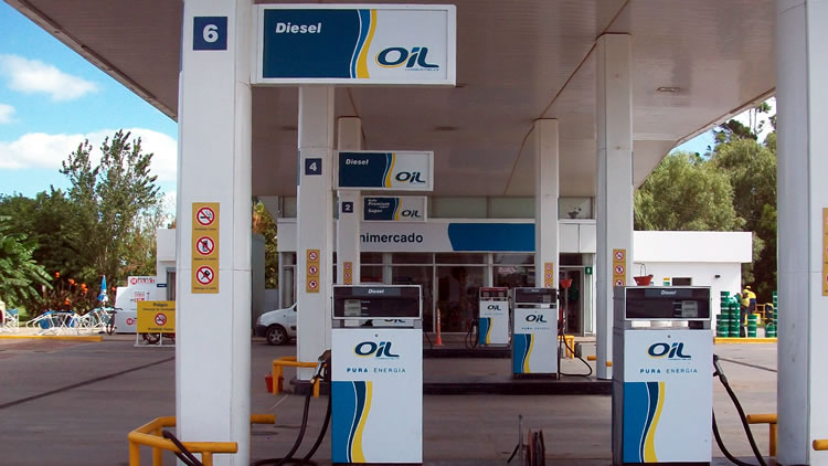 La situación de Oil y la compra de combustibles a terceros: Advierten sobre el uso indebido de la marca comercial