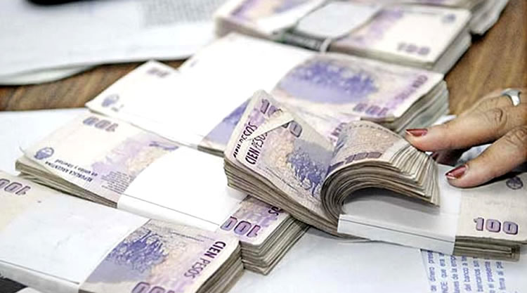 Preocupa a los expendedores el cobro de una comisión por depósitos en efectivos