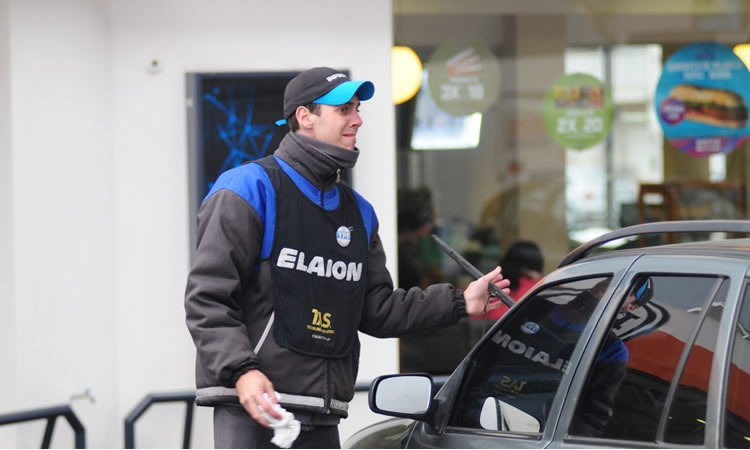 Trabajadores de Estaciones de Servicio preocupados por la vigencia de un Convenio laboral