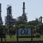 YPF ve reducida sus posibilidades de  quedarse con Oil por no haber ofertado en bloque