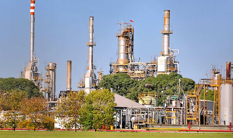 La refinería de San Lorenzo a la espera de la decisión judicial que permita reanudar sus operaciones