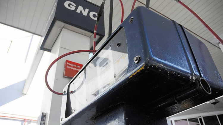 Por el frío, las Estaciones de GNC solo podrán consumir su capacidad “firme”
