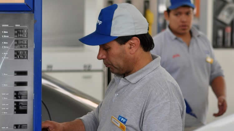 Por el incremento del costo de vida, gremio de trabajadores de estaciones analiza un reclamo adicional