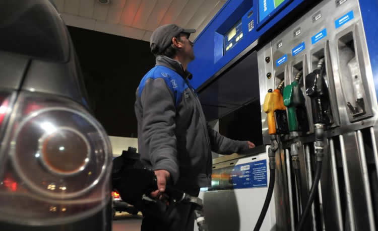 Caen las ventas de combustibles en Estaciones de Servicio por primera vez en 13 meses