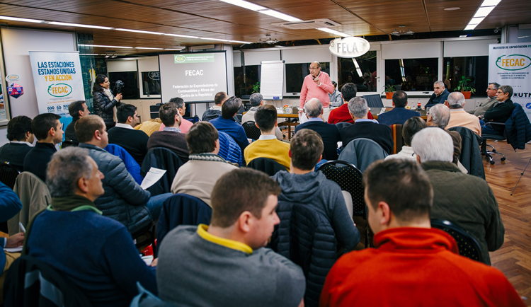 La actualidad tributaria, eje de un encuentro de dueños de Estaciones de Servicio