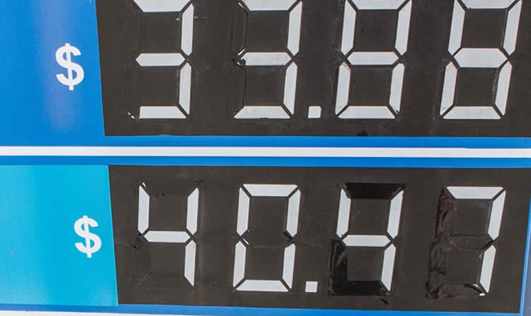 Pronostican que el precio de la nafta súper se estabilizará en torno a un dólar