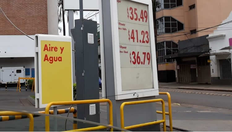 Pronostican el litro de nafta súper a $40 para diciembre