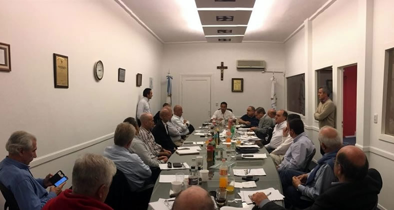 Expendedores de todo el país se reúnen para analizar la situación del sector