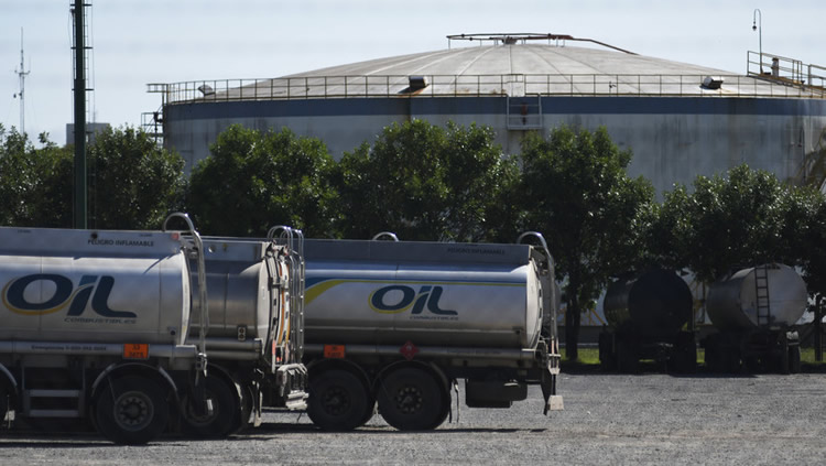 Desde HOY, YPF y DAPSA se hacen cargo formalmente de los bienes de Oil Combustibles