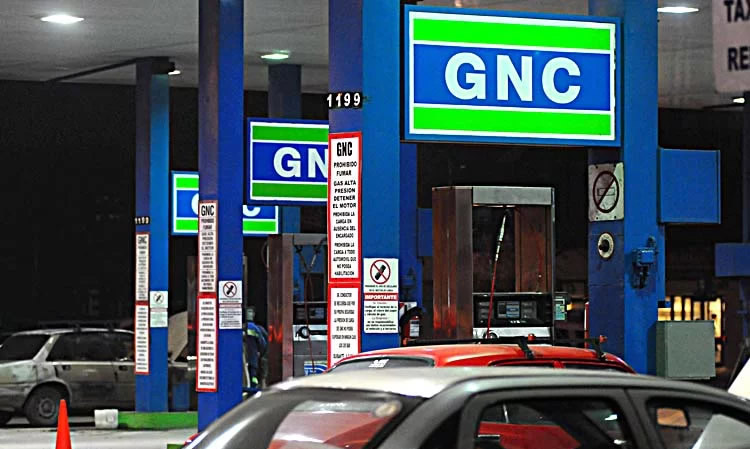 Expendedores de GNC acuerdan estabilidad de precios por cinco meses a pesar de la inflación