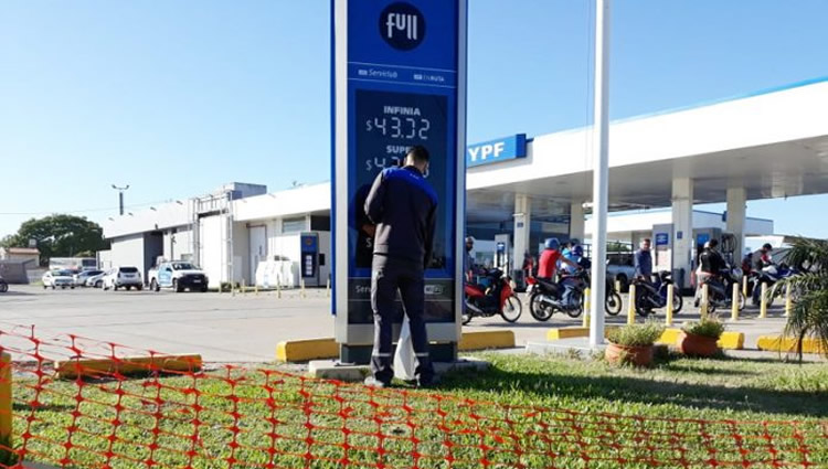 ¿Cuánto deberían costar los combustibles si se aplicaría la lógica del  mercado?