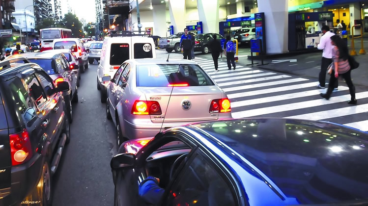 Las Estaciones de Servicio de la Costa comienzan a sentir el aumento de sus ventas