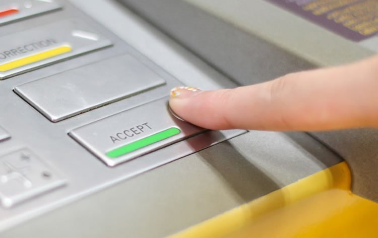 Buzoneras de efectivo en Estaciones de Servicio, más prácticas y seis veces más baratas que las tarjetas