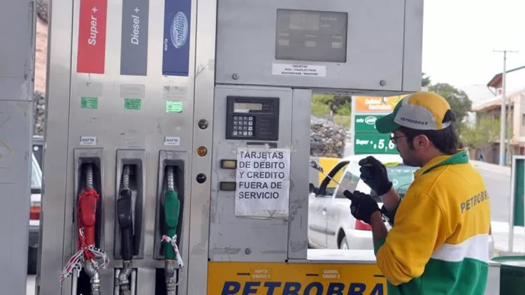 El anteproyecto de Ley de tarjetas de crédito elaborado por expendedores establece la acreditación a las 48 horas