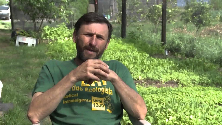 “Las empresas públicas deben estar dirigidas por los mejores funcionarios”