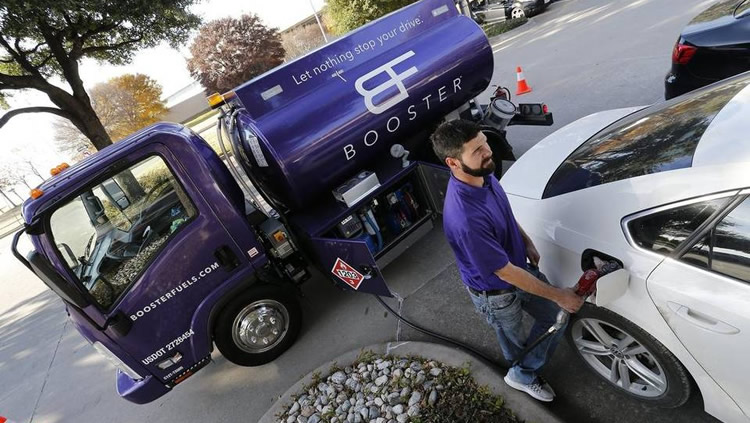 Petroleras y estacioneros esperan el visto bueno de la Secretaría de Energía para expender combustible a domicilio