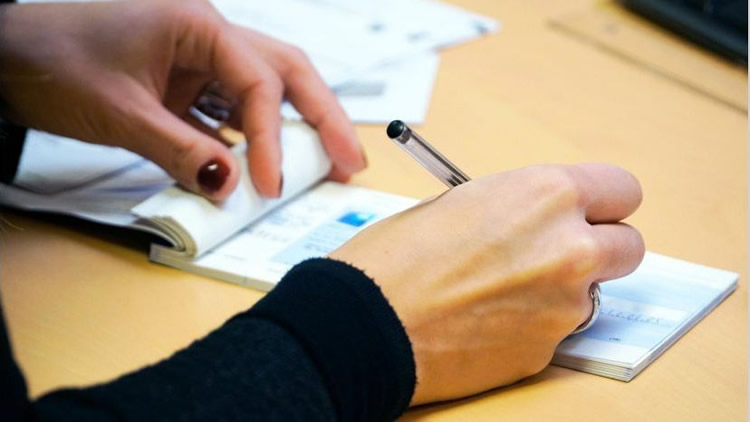 Contra las tasas altas, surge una opción accesible de financiamiento para los estacioneros