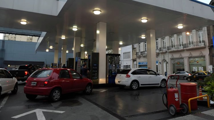 Empresarios de Estaciones de Servicio advierten que las ventas de combustibles seguirán en picada