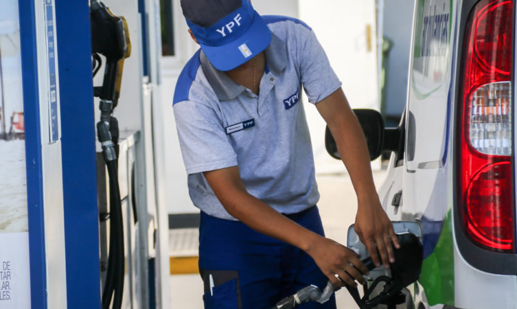 Combustibles YPF, los primeros en Sudamérica en contar con certificación internacional