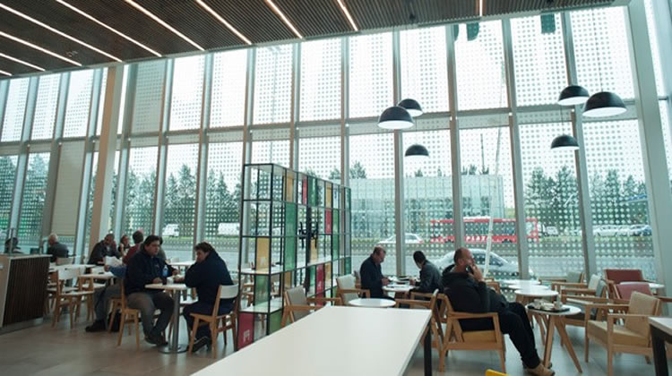 Destacan la reconversión de las Estaciones de Servicio en centros sociales activos