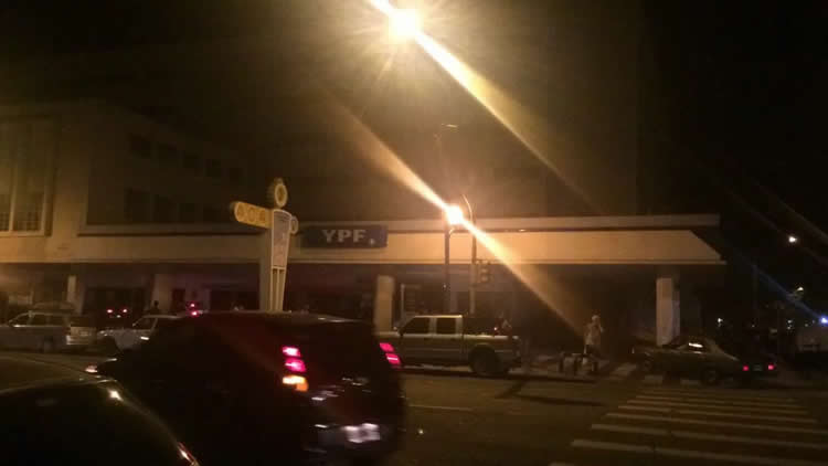 Expendedores preparan una denuncia por los cortes de luz