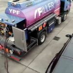 Delivery de combustible: YPF y otras empresas privadas esperan una regulación que permita realizar operaciones