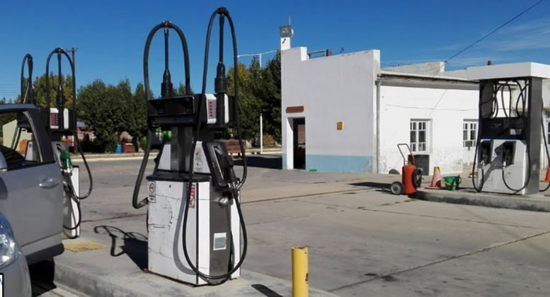 Un pueblo del Sur estuvo tres meses sin combustibles