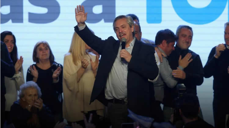 Las especulaciones electorales se transformaron en un nuevo factor de cálculo de precios de los combustibles