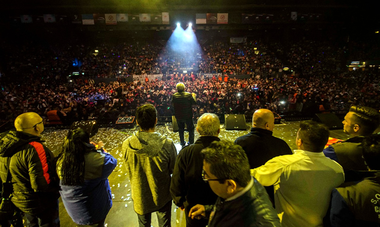 Trabajadores de Estaciones de Servicio festejaron su día en el Luna Park