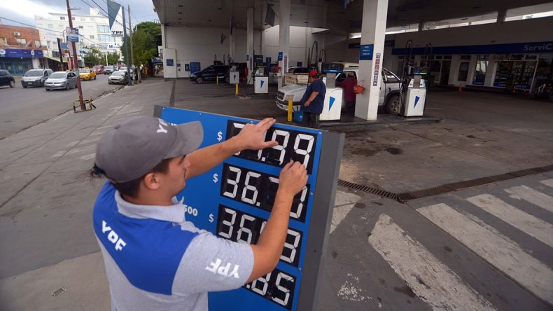El gobierno autorizó un aumento de los combustibles del 5 por ciento