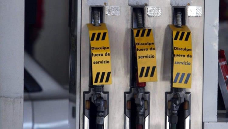Pese a las denuncias por desabastecimiento, estacioneros aún no han iniciado reclamos formales ante la Secretaría de Energía