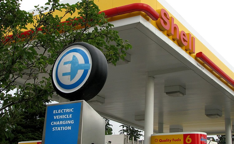 Petroleras y estacioneros se interesan en instalar puestos de carga para vehículos eléctricos