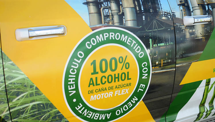 Analizan subir el corte de bioetanol en las naftas al 15 por ciento