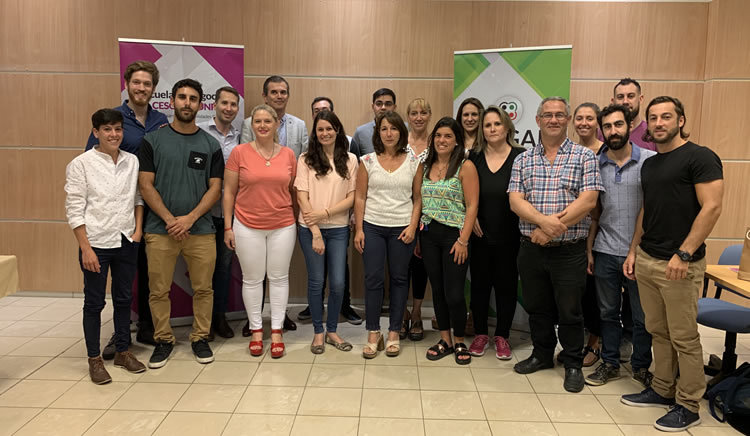 Escuela de Negocios: se graduó el primer grupo de operadores