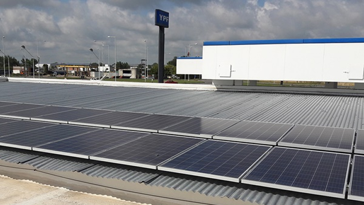 En plena crisis económica, empresas apuestan por invertir en autoconsumo para Estaciones de Servicio