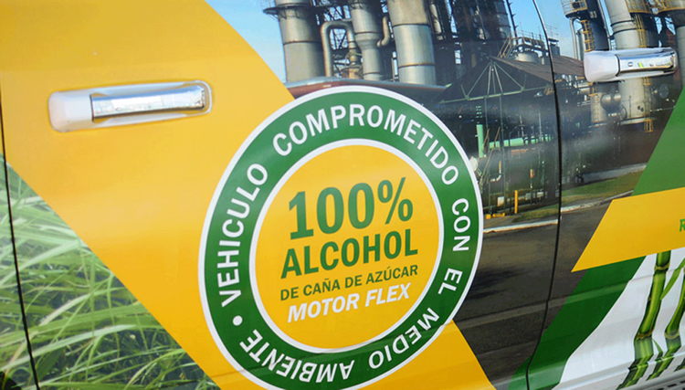 Productores de bioetanol niegan recortes en las entregas a las petroleras pero reclaman un aumento de 3 pesos por litro