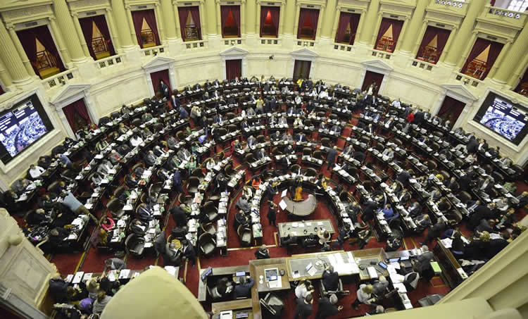 El Congreso quiere debatir exenciones impositivas para las Estaciones de Servicio