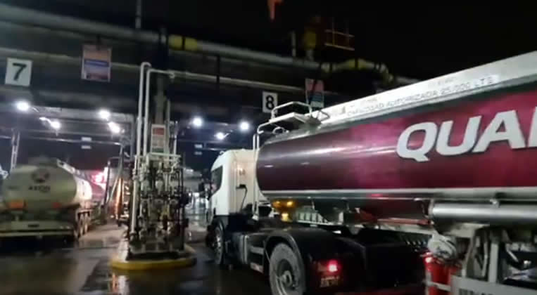AXION energy distribuyó la primera carga de Diesel Quantium producido localmente