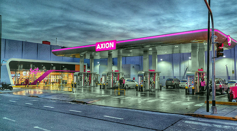 Tras ampliar su refinería, AXION apunta a quedarse con mayor cuota de mercado local